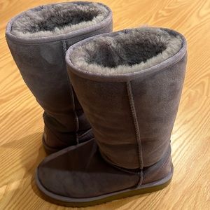 UGG Boots Periwinkle Classic 8”